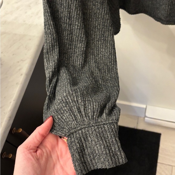 Women's grey Turtleneck Sweater - Picture 2 of 3